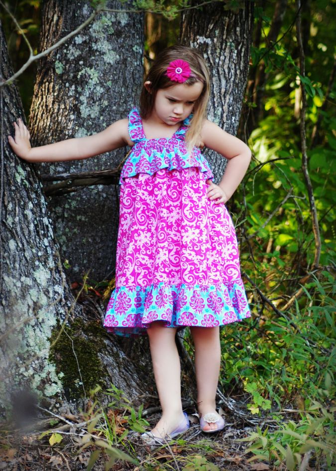 Easy dress sewing pattern for girls.