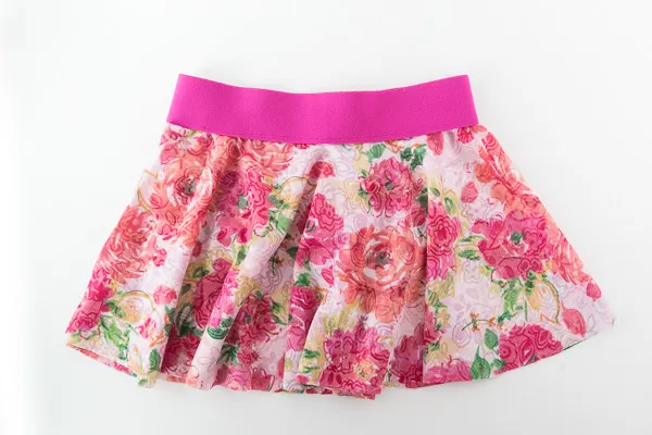 Make a NO SEW Skirt in 10 Minutes - Scattered Thoughts of a Crafty