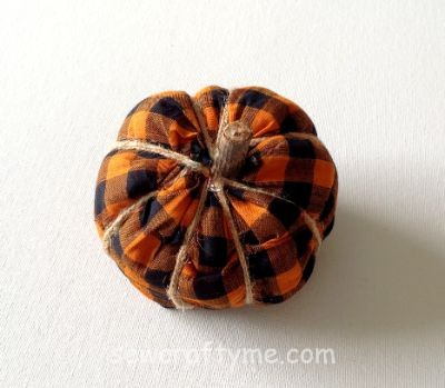 Free Plaid Fabric Pumpkin Pattern