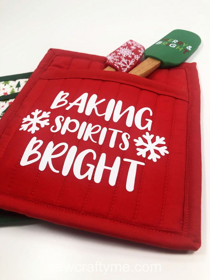 How to sew a christmas potholder