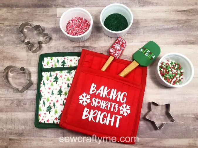 DIY Christmas Pocket Pot Holder with Instant SVG Download