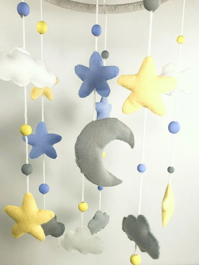 And there’s your cute homemade DIY baby mobile!