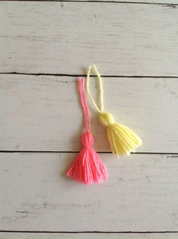 How to Make a Yarn Tassel Keychain