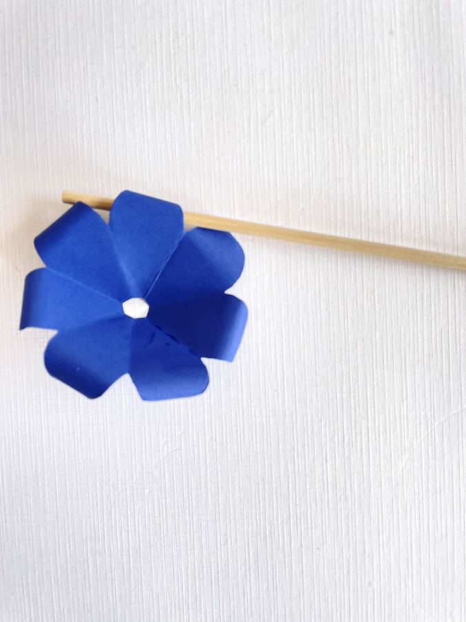 how to make a paper rose