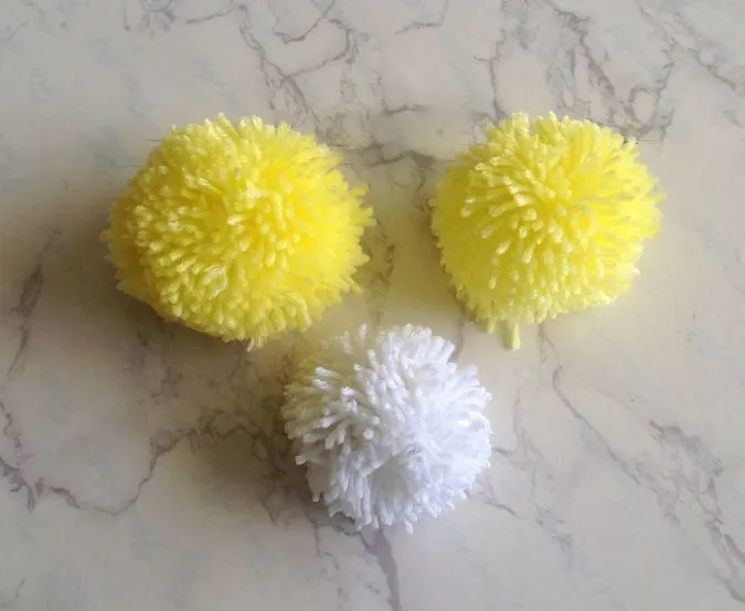 how make pom poms