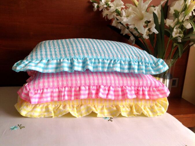 HOW TO SEW A VINTAGE RUFFLED PILLOW COVER