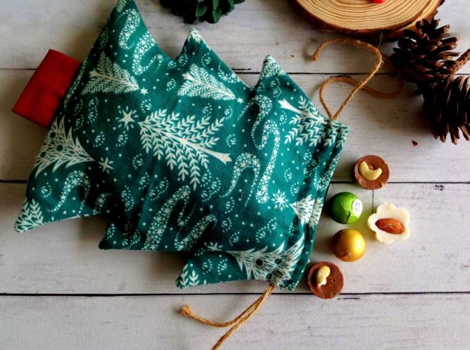 HOW TO SEW A CHRISTMAS TREE DRAWSTRING POUCH
